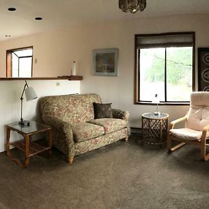 Queen Suite
